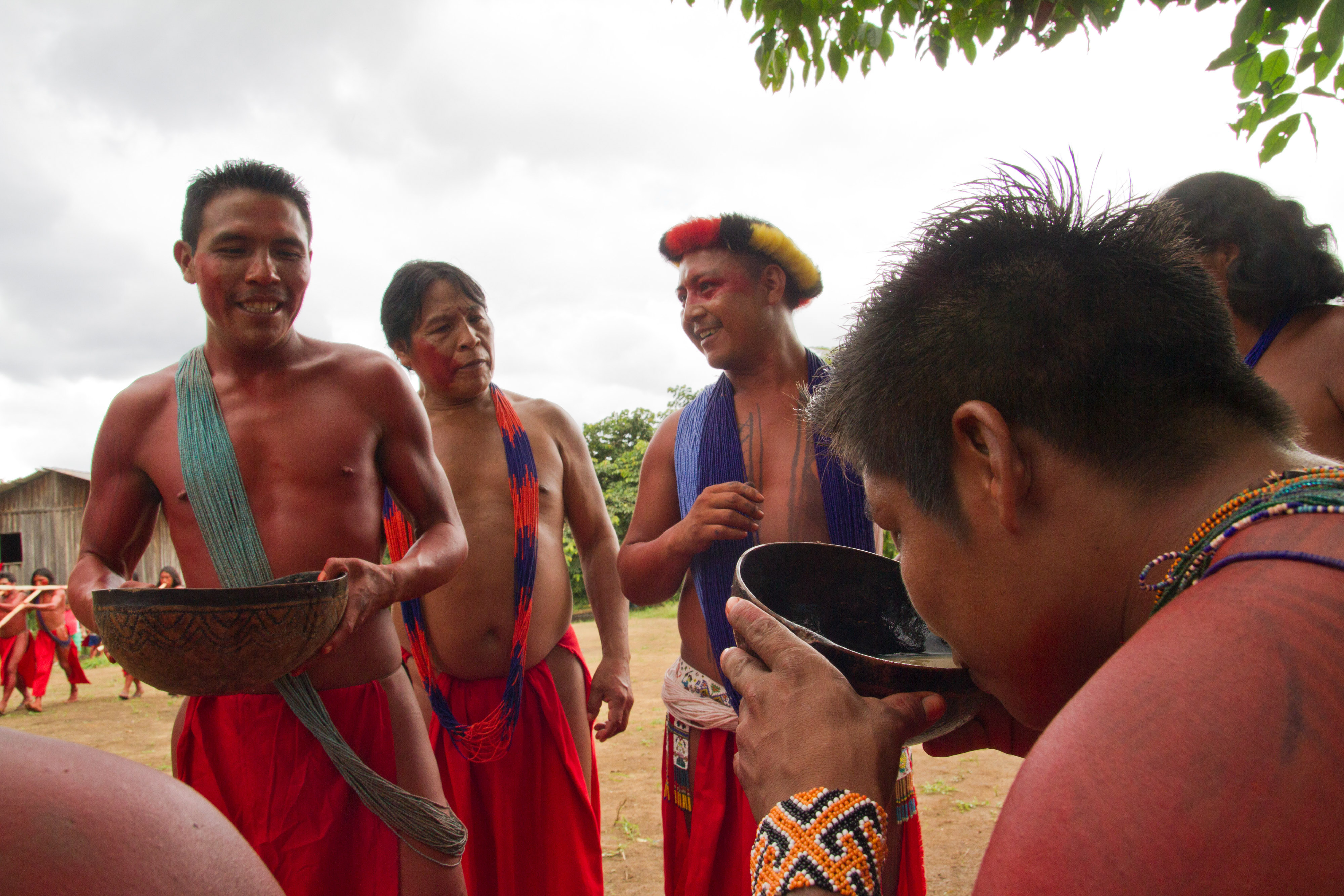 Representantes de pueblos indígenas amazónicos en evento de intercambio por proyecto IGATI. 